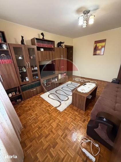 Apartament de inchiriat Craiovita cu centrala - 2
