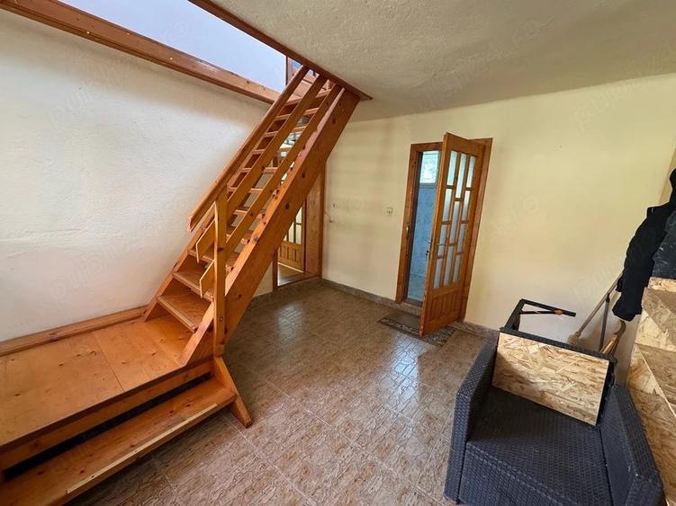 Casă cu 2 camere cu Teren 200 Mp în Exterior Vest