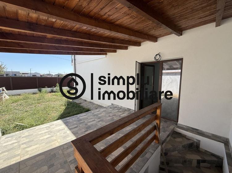 Casă individuală cu 4 camere cu Teren 246 Mp în Exterior Est