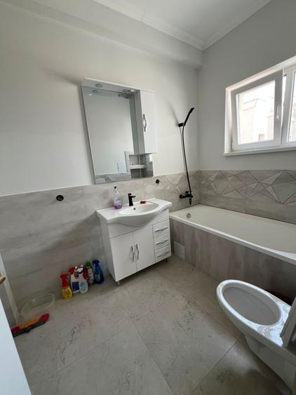 Apartament cu 4 camere semidecomandat în Corbeanca