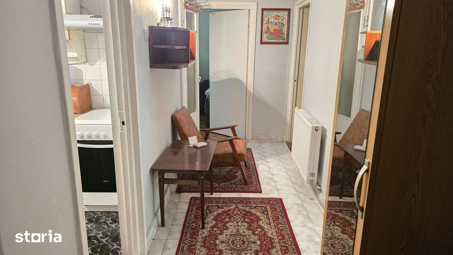Apartament cu 3 camere decomandat în Central