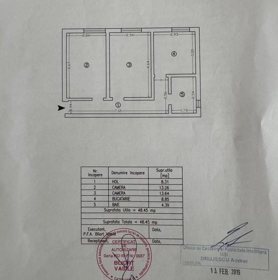 Apartament cu 2 camere decomandat în Central