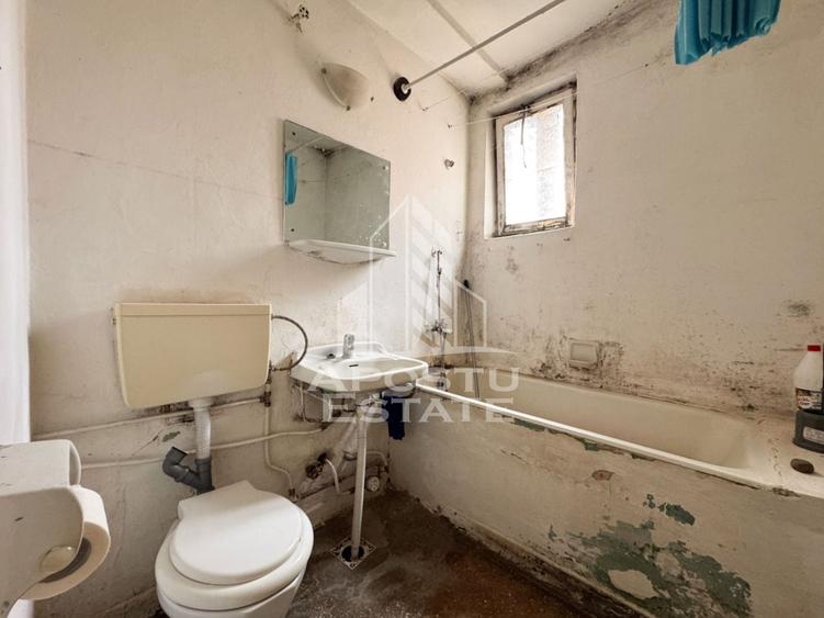 Apartament cu 2 camere semidecomandat în Central
