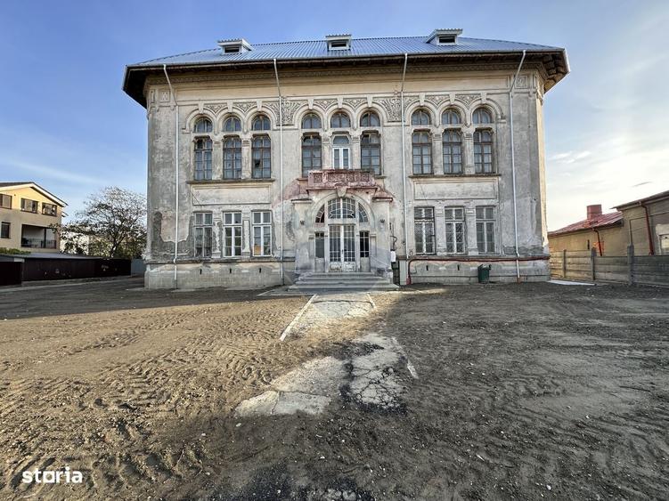 Spațiu comercial, de 2,500 mp, în Ultracentral