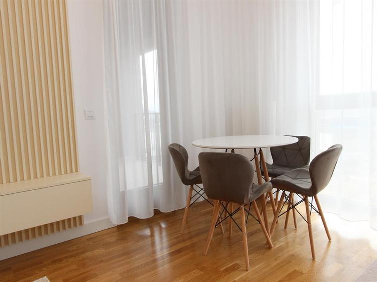 Apartament cu 2 camere decomandat, mobilat în Primăverii
