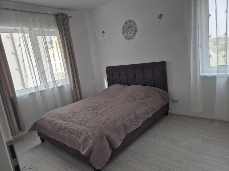 Apartament cu 2 camere semidecomandat în Ghiroda