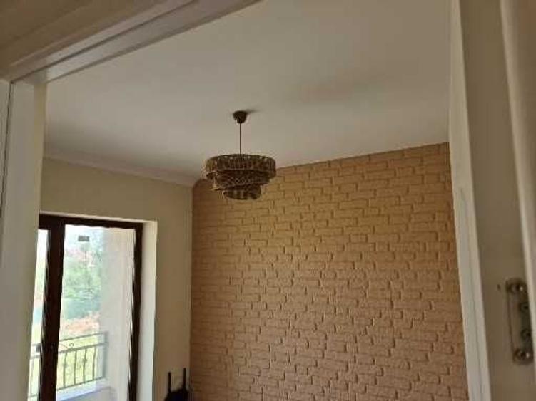 Casă cu 3 camere cu Teren 175 Mp în Central