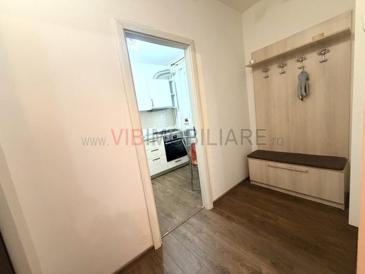 Apartament cu 2 camere semidecomandat în Grivița