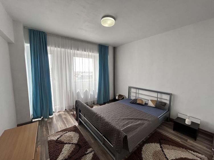 Apartament cu 2 camere decomandat, mobilat în Intim