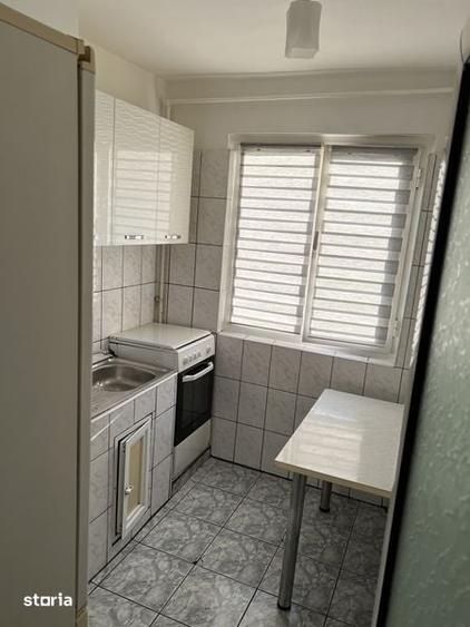Inchiriez apartament 2 camere - 1