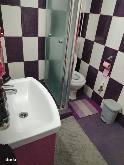 Casă cu 4 camere în Curtici