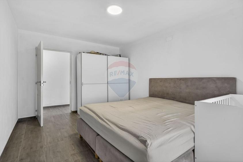 Casă cu 6 camere cu Teren 600 Mp în Fântânele
