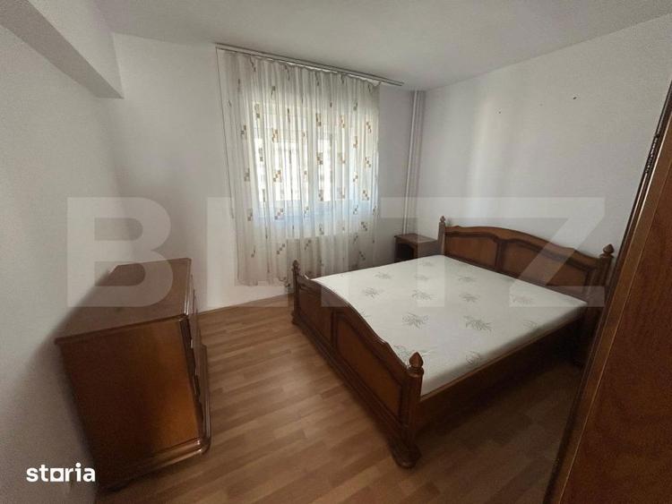 Apartament cu 3 camere decomandat în Micro 11