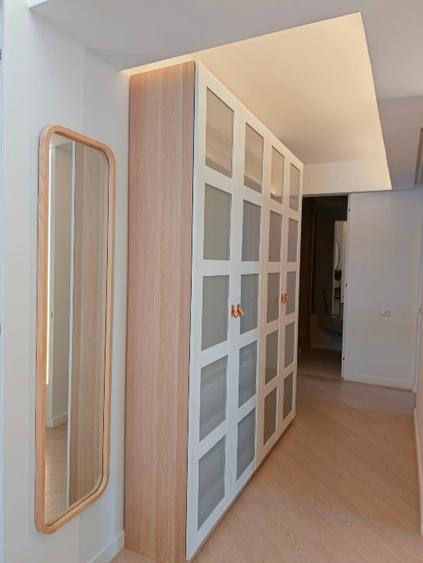 Apartament cu 3 camere decomandat, mobilat în Central