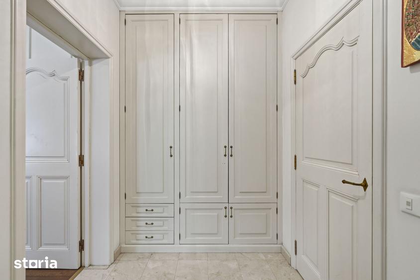 Apartament cu 3 camere în Primăverii