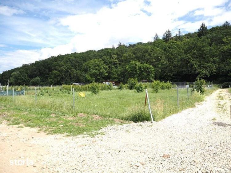 Teren de 1380 mp, în Cristian