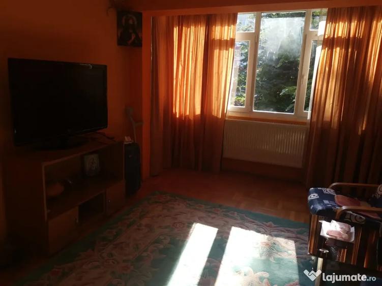 Inchiriez apartament cu 2 camere decomandat - 6