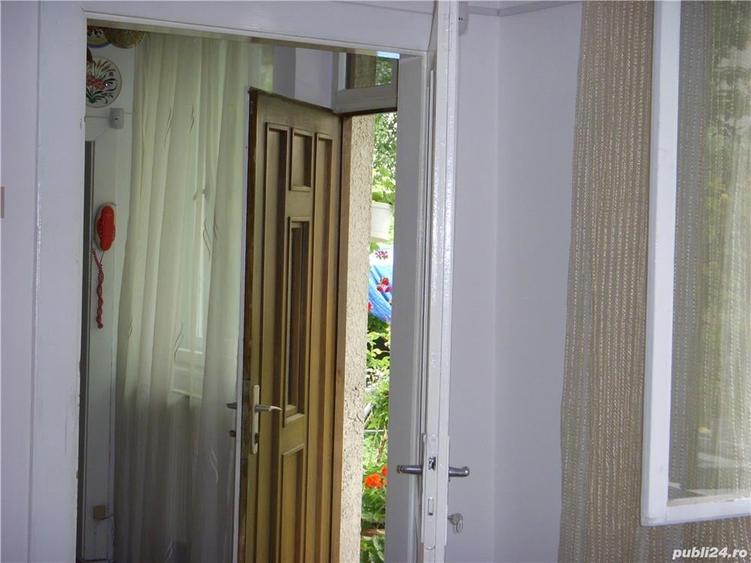 Casă cu 4 camere în Semicentral