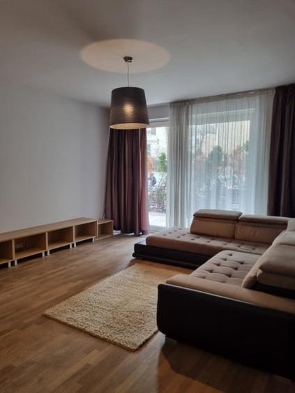 Apartament cu 2 camere decomandat, mobilat în Dorobanți