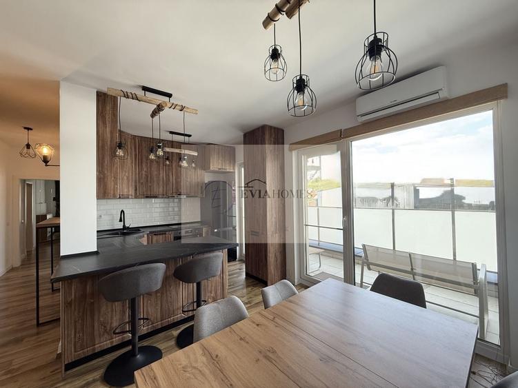 Apartament cu 3 camere semidecomandat, mobilat în Borhanci