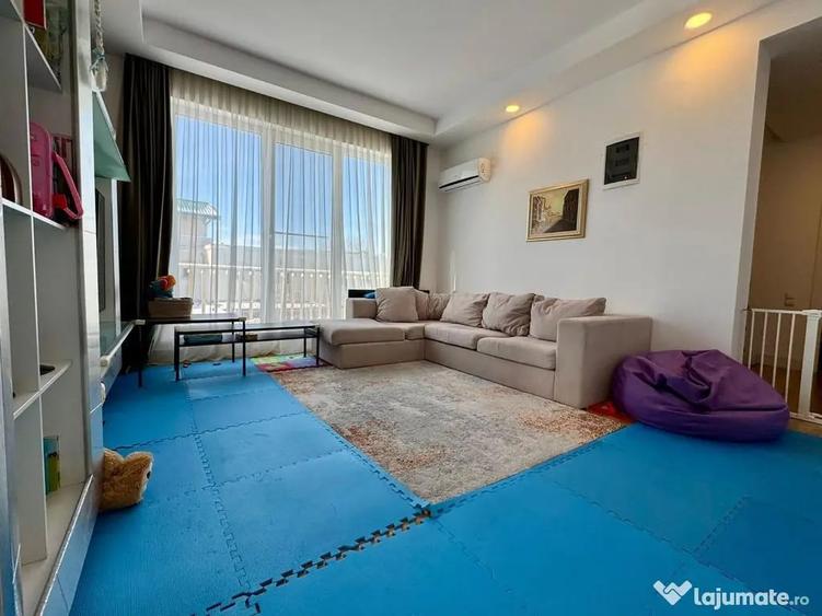 Casă cu 7 camere cu Teren 650 Mp în Ștefăneștii de Jos