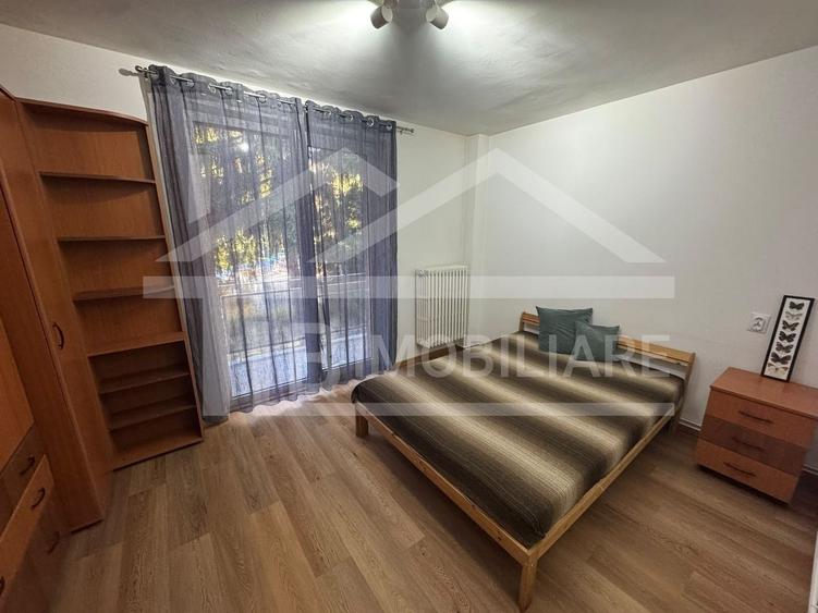 Apartament cu 2 camere, mobilat în 7 Noiembrie