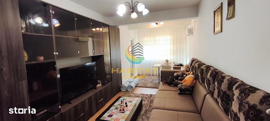 Apartament cu 2 camere decomandat în Central — fotografia 1