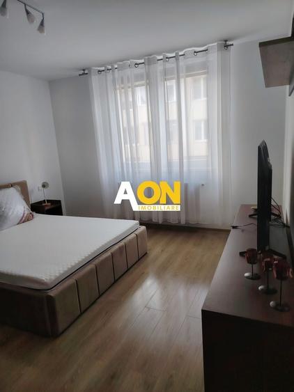 Apartament cu 2 camere decomandat, mobilat în Central