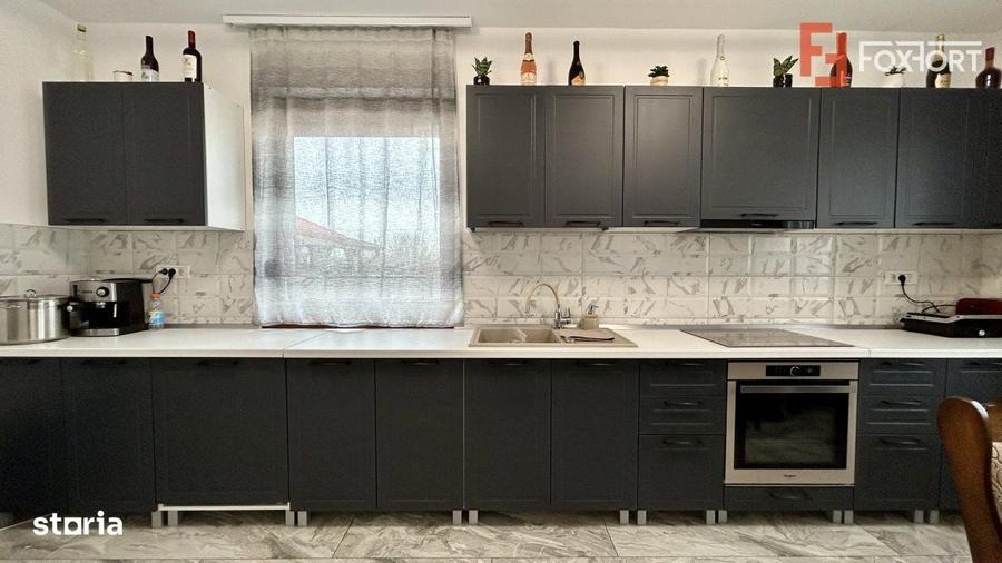 Casă cu 4 camere în Ghiroda