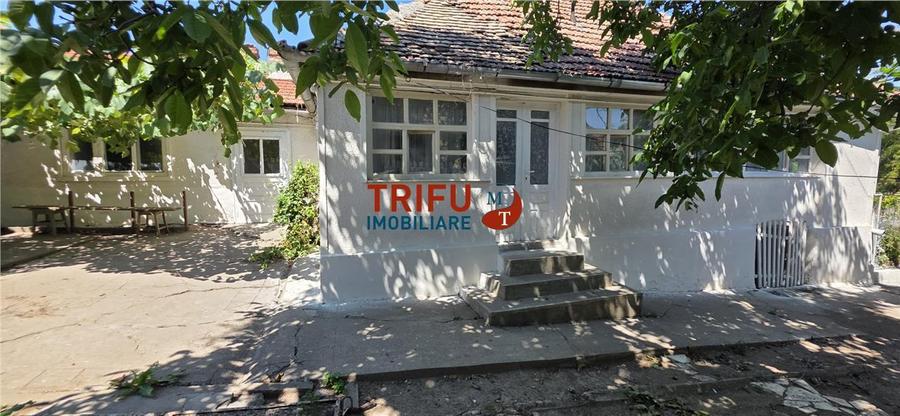 Casă individuală cu 3 camere cu Canalizare în Cricău
