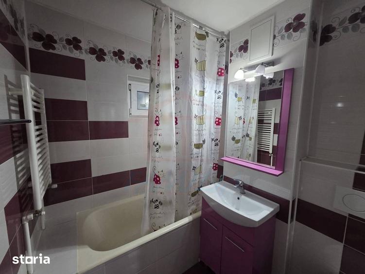 Apartament cu 3 camere în Micro 17