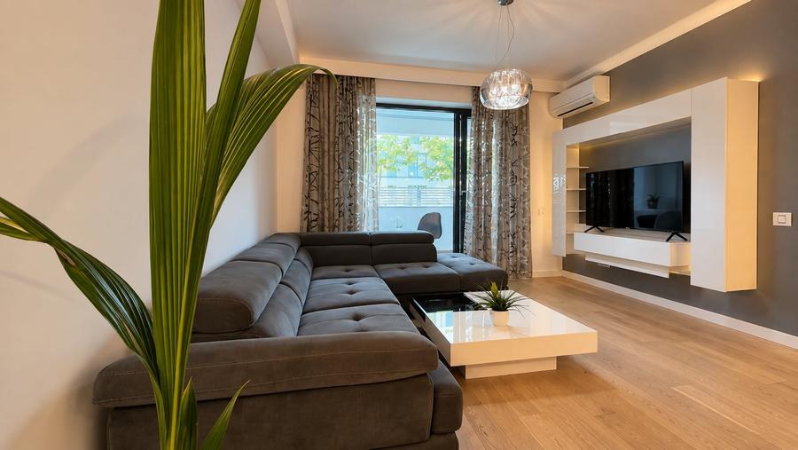 Apartament cu 3 camere decomandat, mobilat în Băneasa