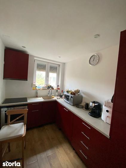 Apartament cu 4 camere în Titan