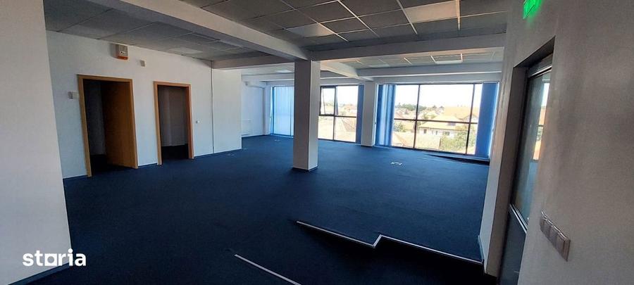 Spațiu comercial, de 240 mp, în Calea Dumbrăvii