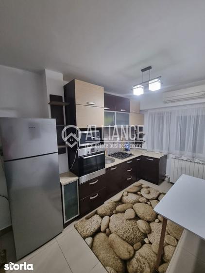 Apartament cu 2 camere decomandat, mobilat în Casa de Cultură