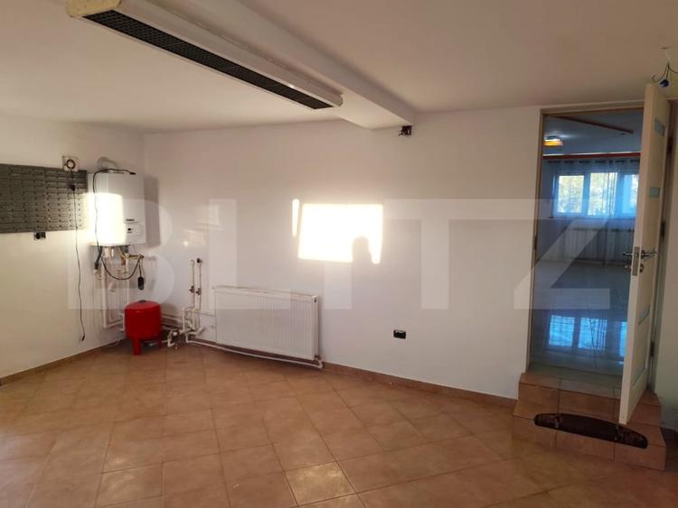 Casă individuală cu 4 camere cu Canalizare în Bogonos