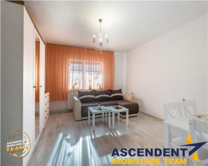 Casă cu 2 camere cu Teren 186 Mp în Simeria