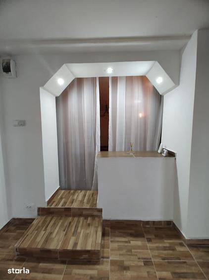 Apartament cu 4 camere în Progresul