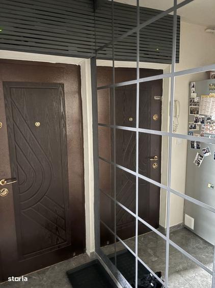 Apartament cu 4 camere semidecomandat în Drumul Taberei