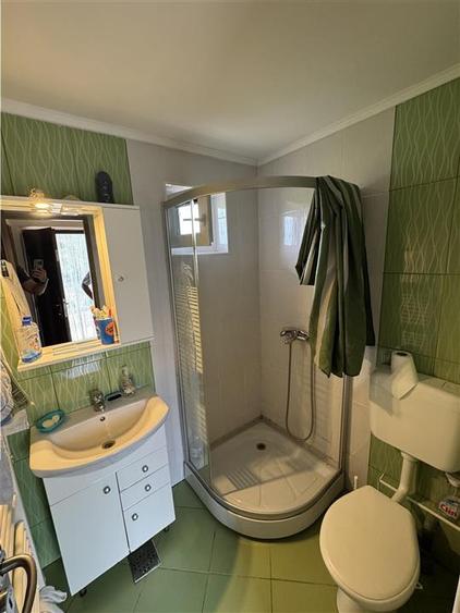 Casă cu 4 camere cu Teren 3300 Mp în Hidișelu de Sus