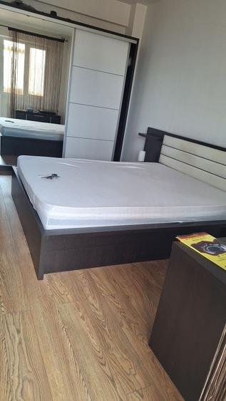 Apartament cu 2 camere decomandat în Poeni