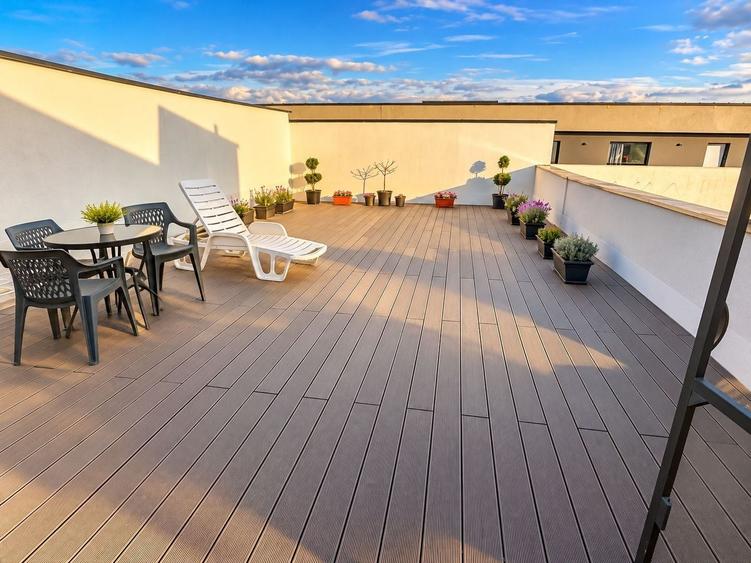 Apartament cu 2 camere semidecomandat, mobilat în Dâmbul Rotund