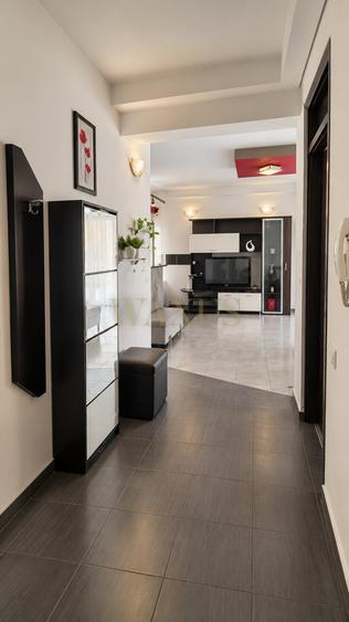 Apartament cu 2 camere semidecomandat, mobilat în Europa