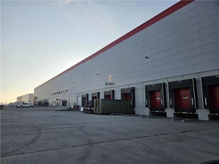 Spațiu industrial, de 2,700 mp, în Jucu