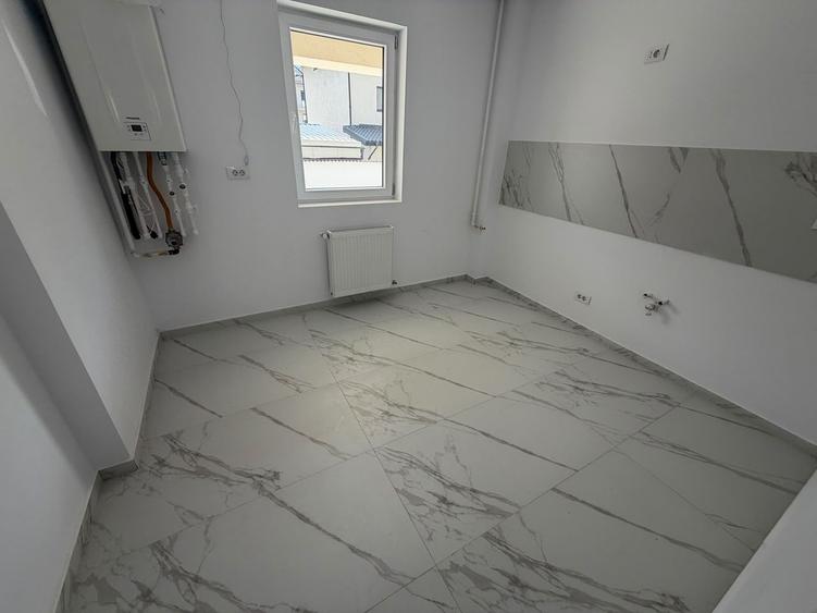 Apartament cu 2 camere decomandat în Fundeni