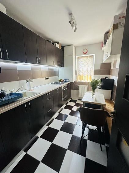 Apartament cu 2 camere decomandat în Florești