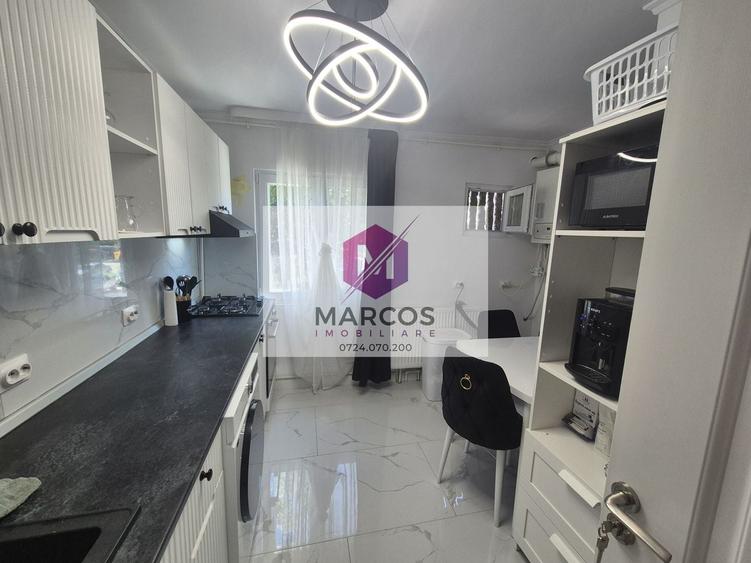 Apartament cu 3 camere semidecomandat, mobilat în Micro II