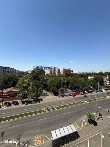 Apartament cu 4 camere în Berceni