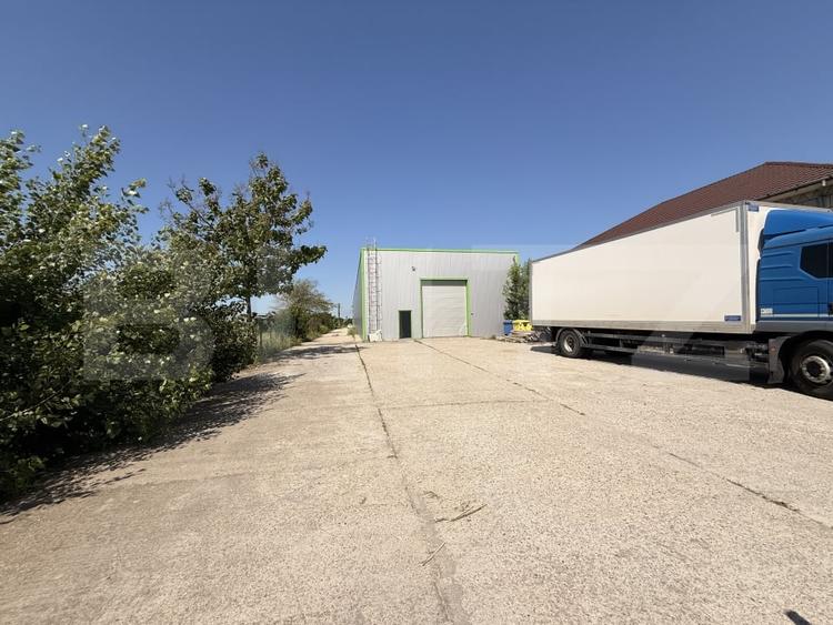Spațiu industrial, de 269.41000366211 mp, în Exterior Est