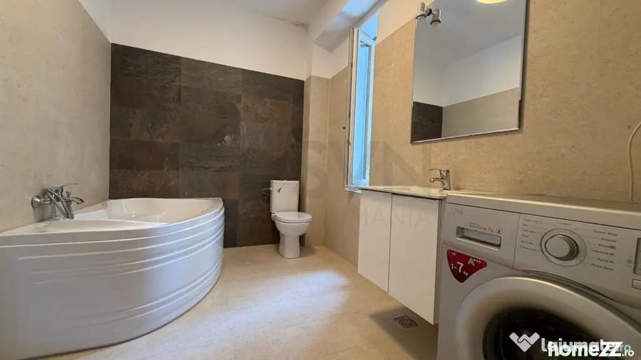 Apartament cu 4 camere semidecomandat în Iancului
